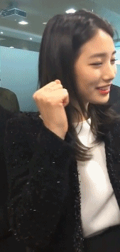 수지 실물 느낌.gif | 인스티즈