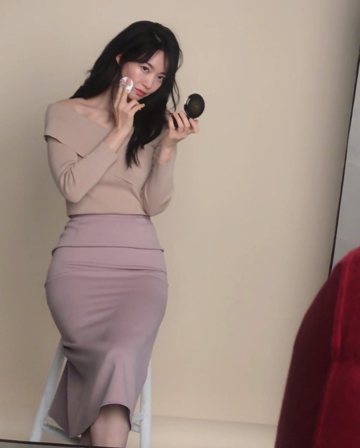 신민아의 몸매라인.jpgif | 인스티즈