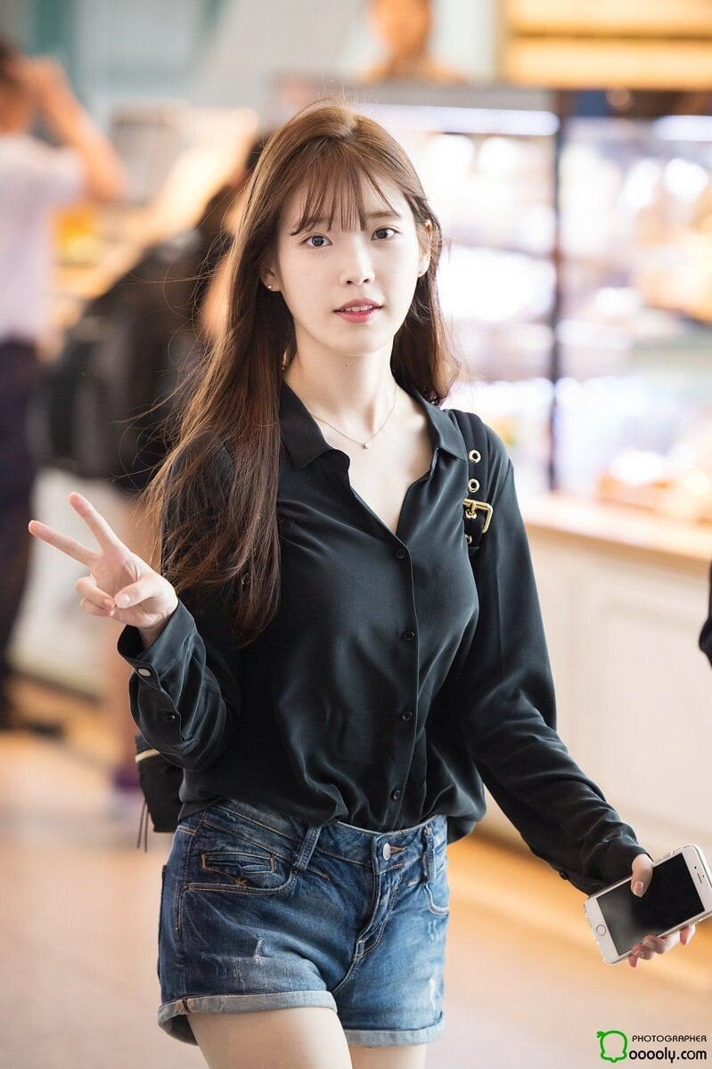 아이유 여친짤 일수도 아닐수도 있는 사진들 .jpg | 인스티즈