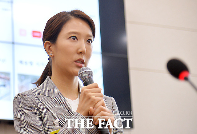 국감 증인으로 출석한 대상그룹 임상민 상무 (임세령 동생).jpg | 인스티즈