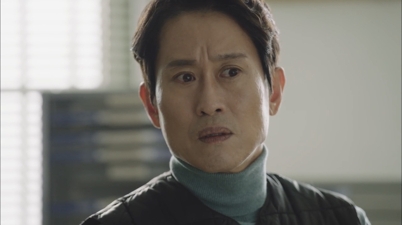 제가 강력팀 팀장인데, 우리팀에 전입 온 막내가 30년 전 실종됐던 선배님인 것 같아요...jpg | 인스티즈