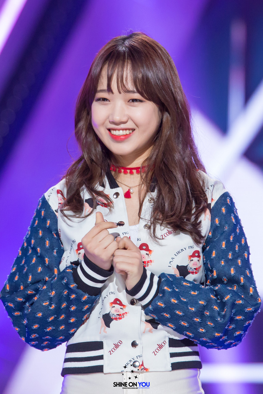 [프로듀스101] 섹시한척 리즈찍는 최유정.jpg (feat. 우리찐) | 인스티즈