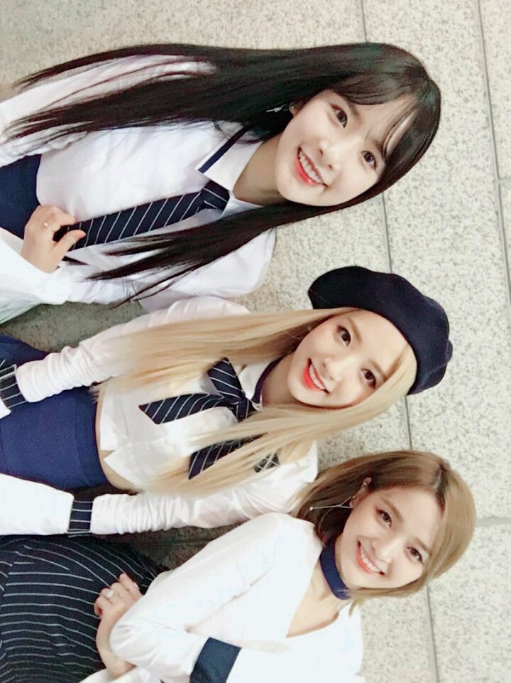 꽃길만 걷고싶은 그대들의 우주소녀 | 인스티즈