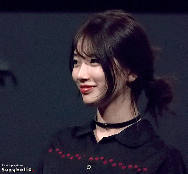 수지 실물 느낌.gif | 인스티즈