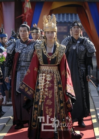짱예로운 드라마선덕여왕 의상들+(화랑 비담 춘추) | 인스티즈