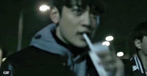 샤이니 민호 영화에서 담배씬.gif | 인스티즈