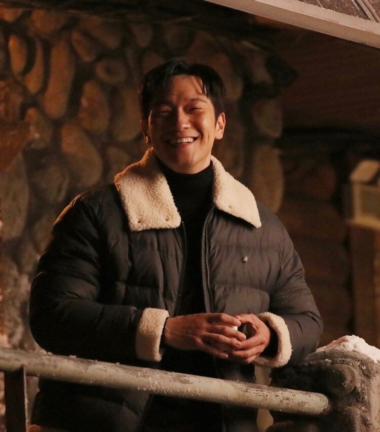 옷 훈훈하게 잘입고 다니는 손석구 사복 스타일 | 인스티즈