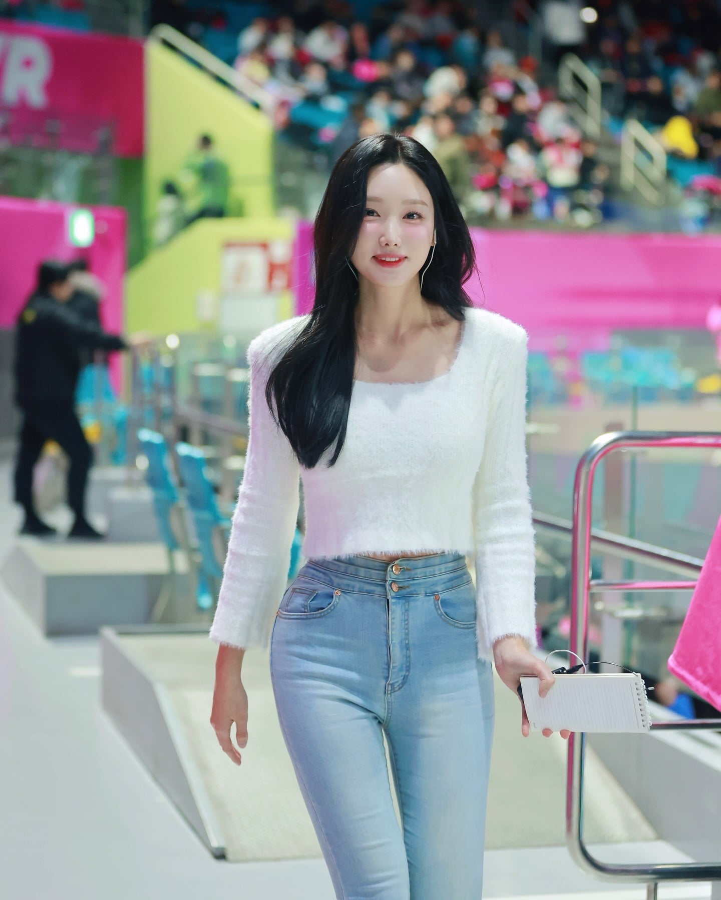 청바지핏 개쩌는 김세연 아나운서.jpg | 인스티즈