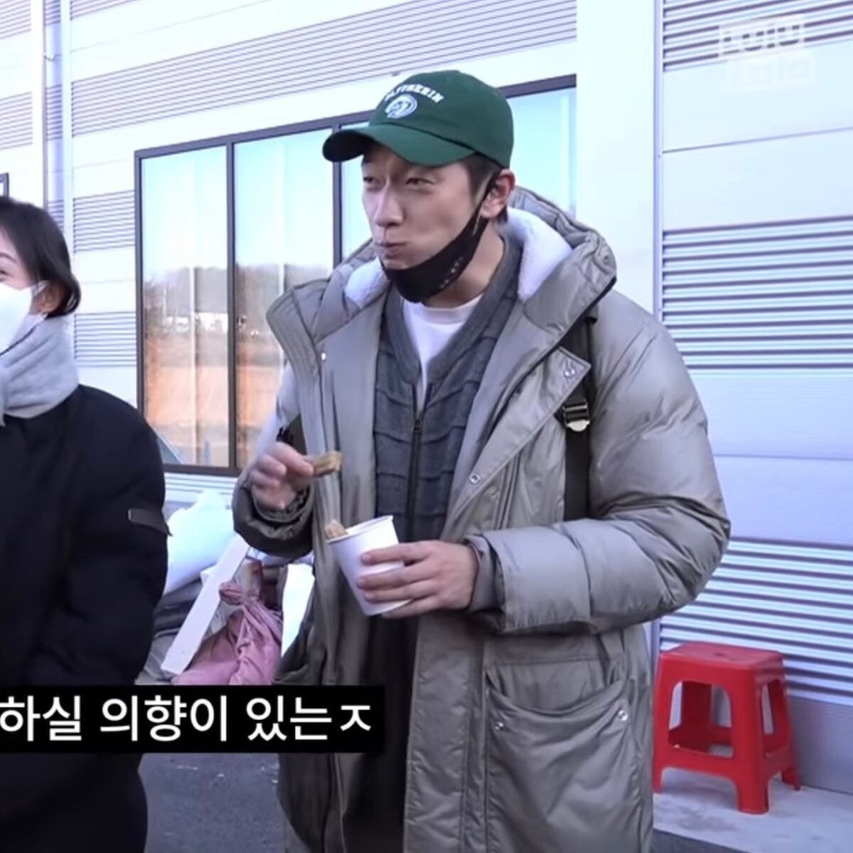 옷 훈훈하게 잘입고 다니는 손석구 사복 스타일 | 인스티즈