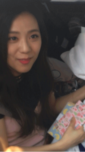 팬들 보정 안받은 여자 아이돌 실물 체감ㄷㄷㄷ.gif | 인스티즈