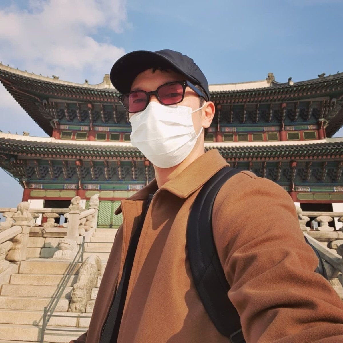 옷 훈훈하게 잘입고 다니는 손석구 사복 스타일 | 인스티즈