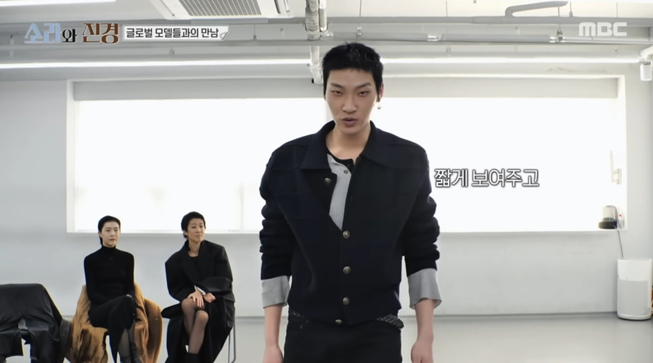 일부러 워킹 중에 밀당을 한다는 요즘 모델.jpg | 인스티즈