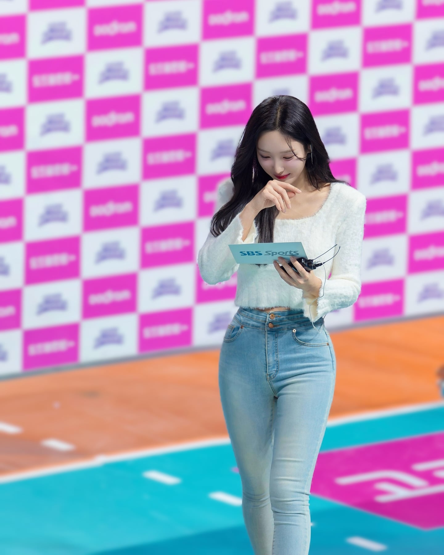 청바지핏 개쩌는 김세연 아나운서.jpg | 인스티즈
