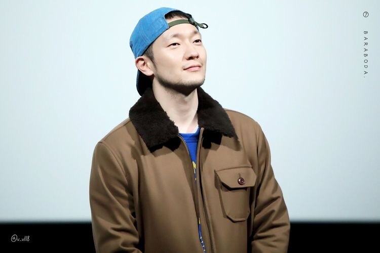 옷 훈훈하게 잘입고 다니는 손석구 사복 스타일 | 인스티즈