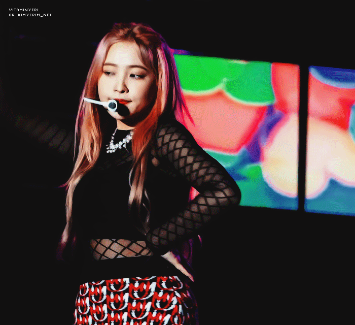 핑크머리가 잘어울리는 예리.jpgif | 인스티즈