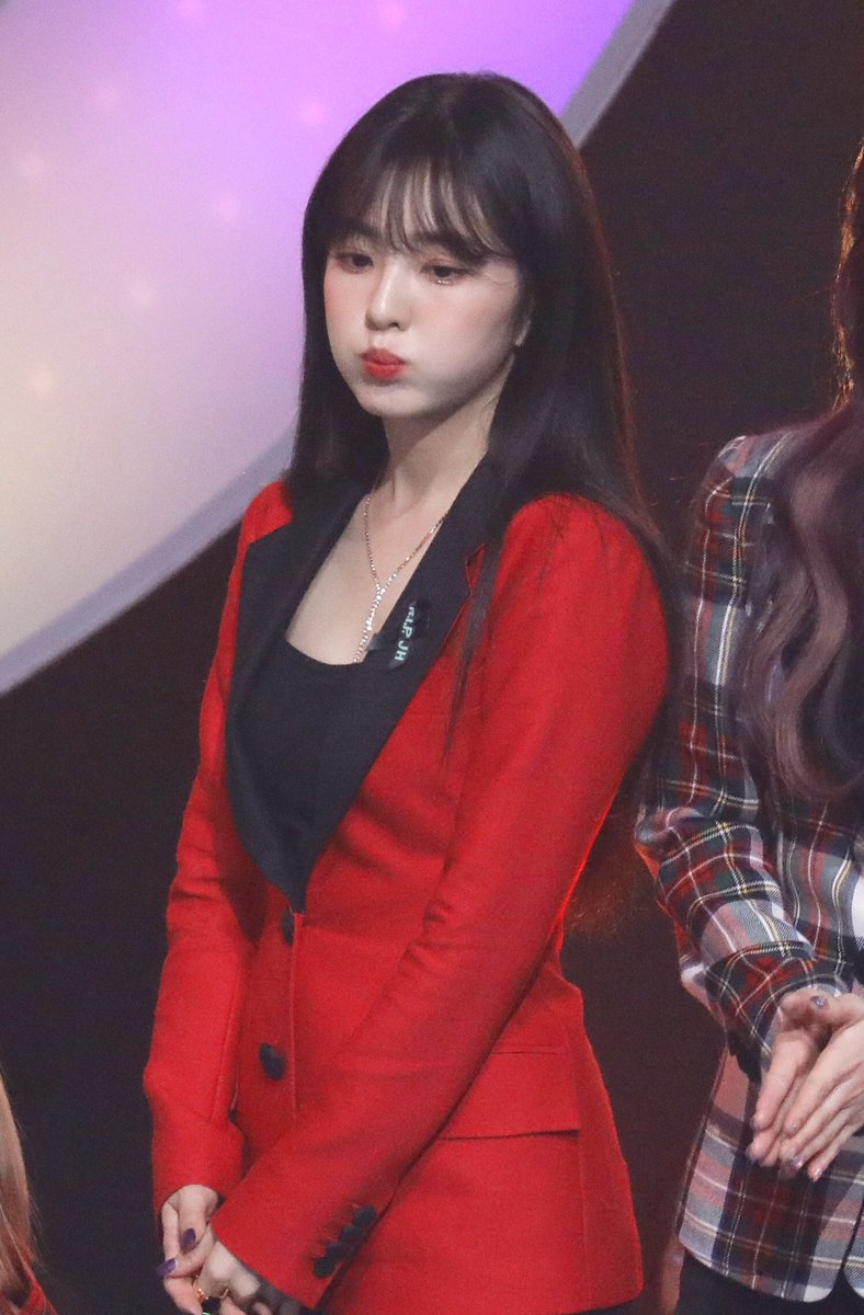 앞머리 유무에 따른 레드벨벳 아이린의 미모.jpg | 인스티즈