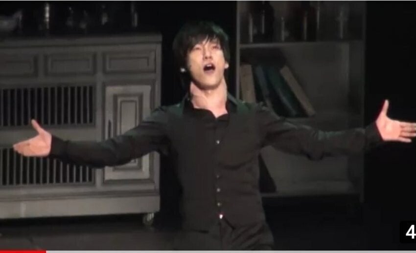 국내 탑 뮤지컬 배우 발성할때 목 상태ㄷㄷ...jpg | 인스티즈