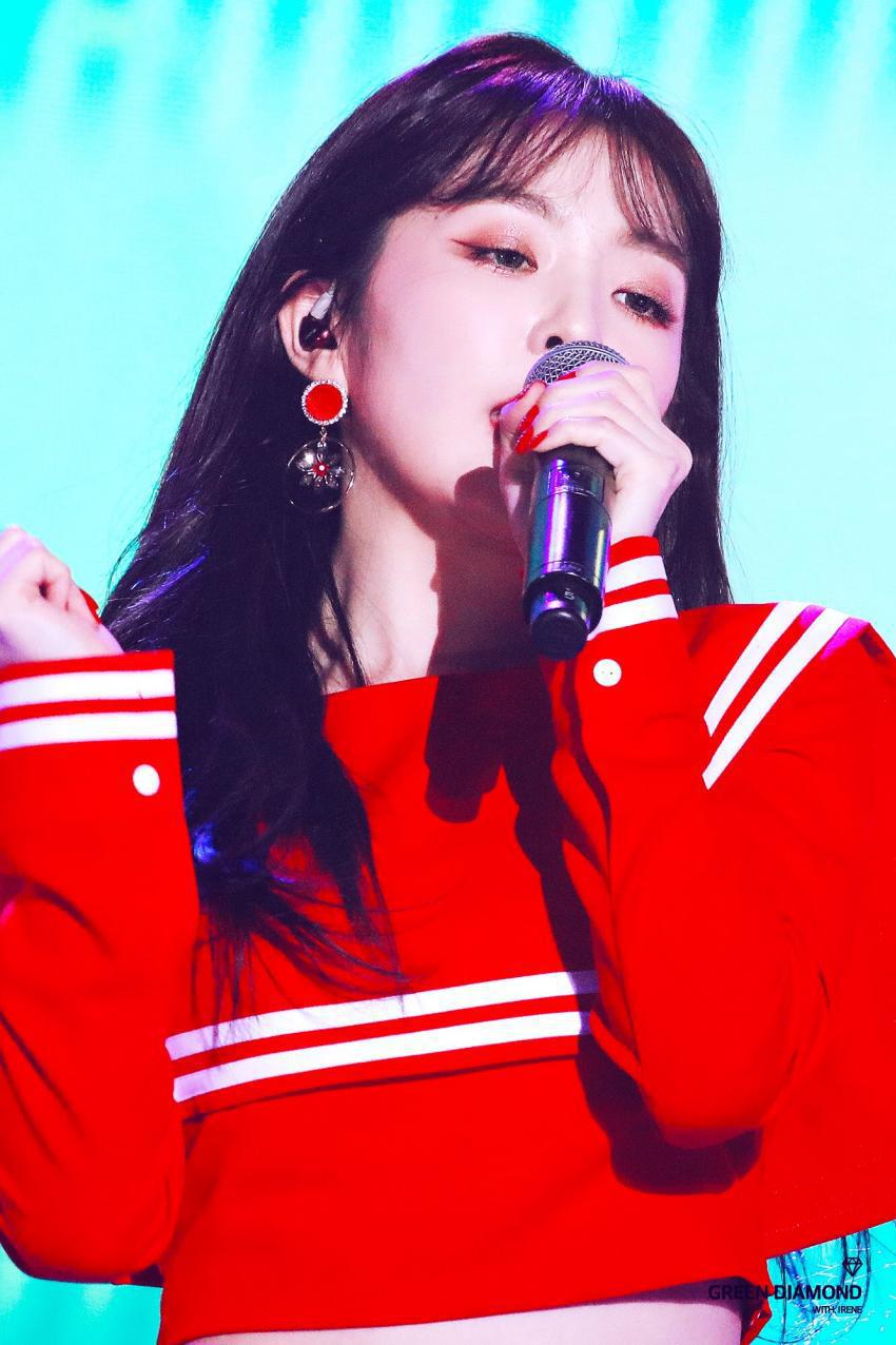 앞머리 유무에 따른 레드벨벳 아이린의 미모.jpg | 인스티즈