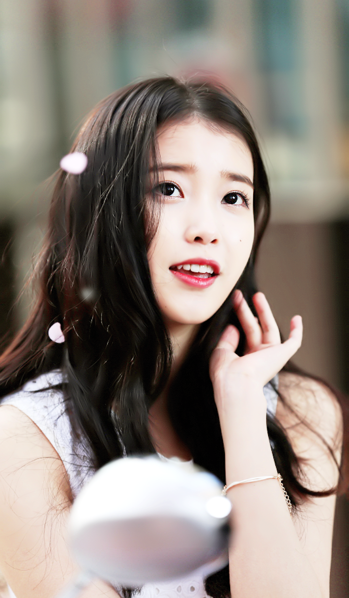 [15.09.18] 데뷔 7주년기념 아이유 짤모음.jpgif | 인스티즈