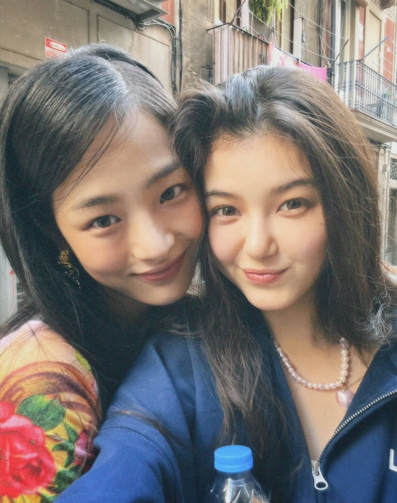 염천커플 같다는 뉴진스 민지, 다니엘 셀카 | 인스티즈