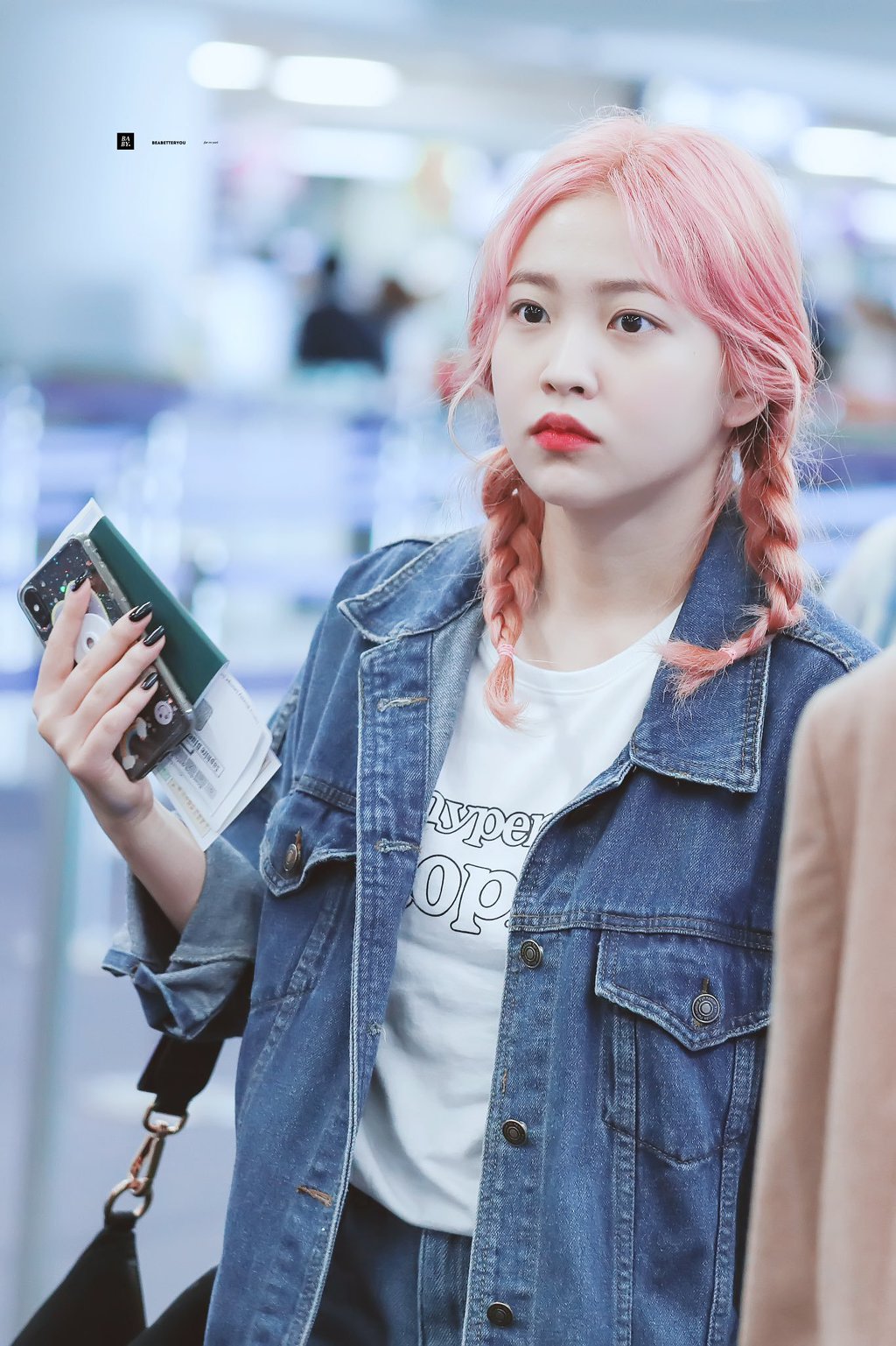 핑크머리가 잘어울리는 예리.jpgif | 인스티즈