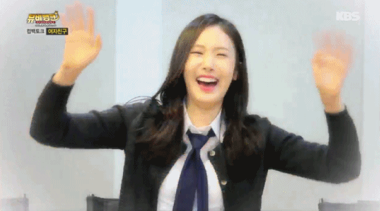 아무리 봐도 걸그룹스럽게는 안웃는 여자친구 신비.gif | 인스티즈