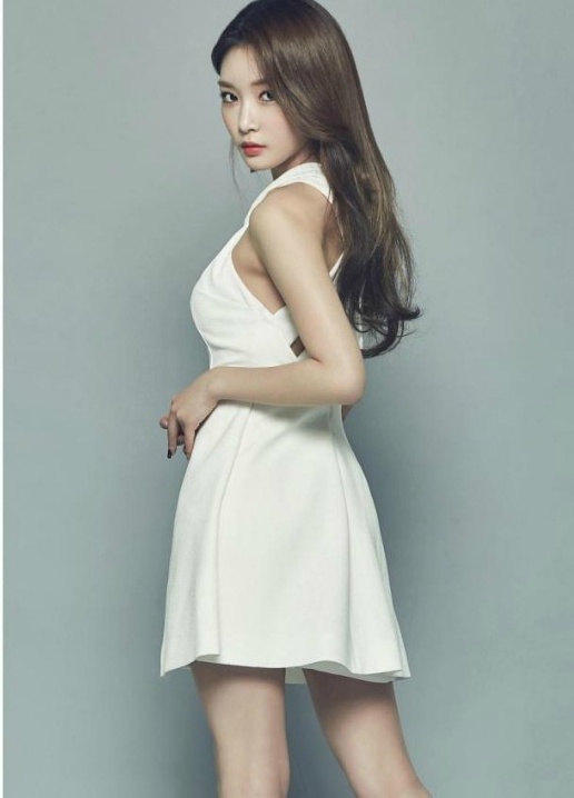 IOI 출신중 가장 섹시한 청하.GIF | 인스티즈