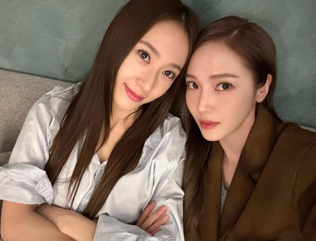 나이들수록 점점 똑같아지는 제시카&크리스탈(정수정) 자매 | 인스티즈