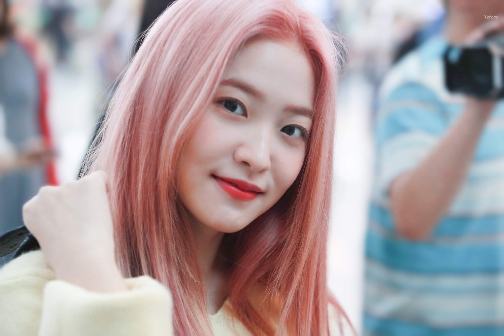핑크머리가 잘어울리는 예리.jpgif | 인스티즈