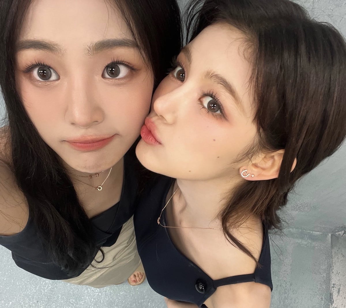 염천커플 같다는 뉴진스 민지, 다니엘 셀카 | 인스티즈