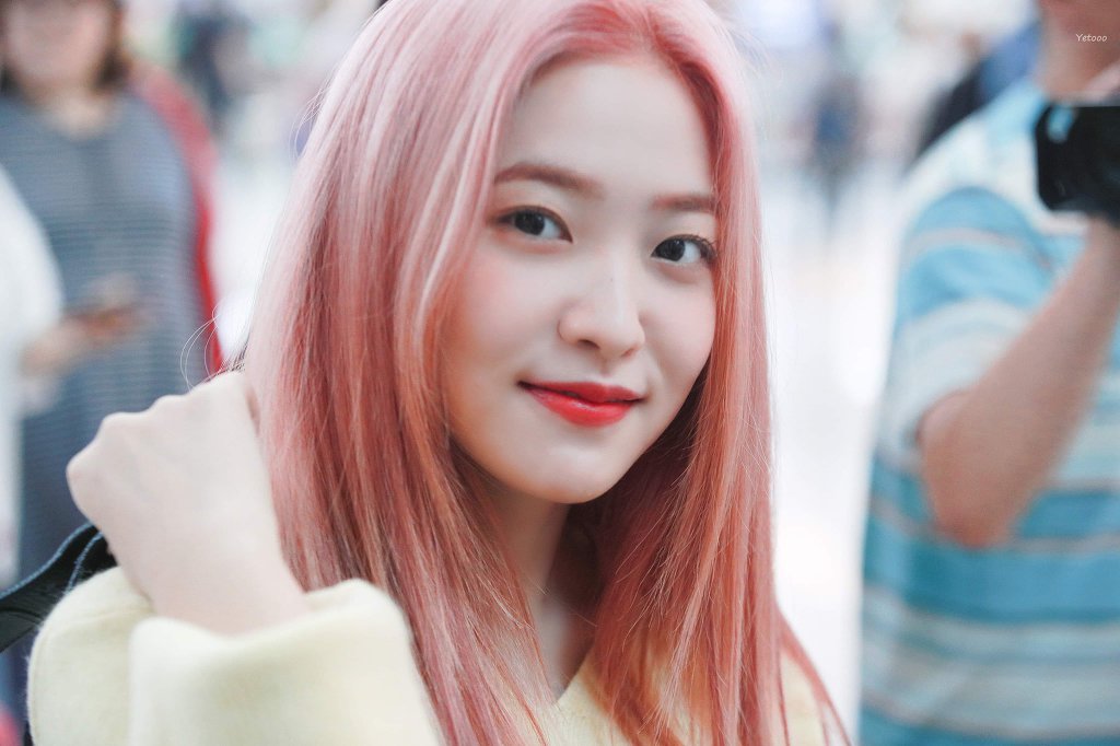 핑크머리가 잘어울리는 예리.jpgif | 인스티즈