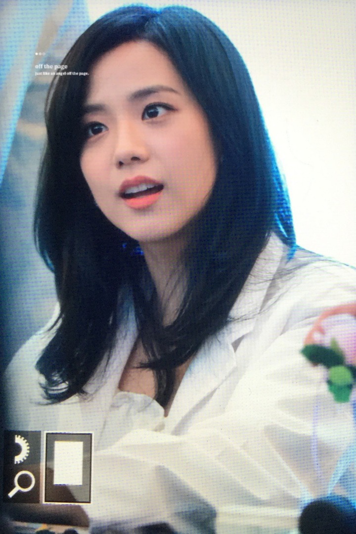 오늘자 의사 가운 입은 블랙핑크 지수 | 인스티즈