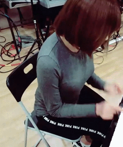 피아노 연주하는 오하영.gif | 인스티즈