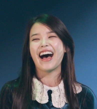 빵터진 아이유.jpgif | 인스티즈