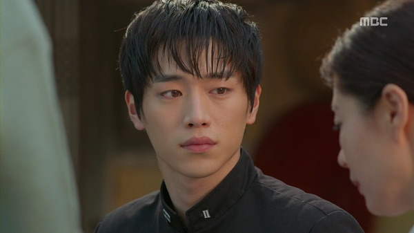 [서강준] 눈을 왜 그렇게 떠? 아니아니 멜로눈깔이라.. | 인스티즈