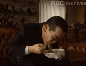 20년전 짜장면으로 점심떼우던 재벌회장님.jpg | 인스티즈