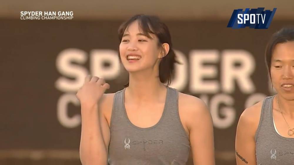 어깨깡패 여고생 | 인스티즈
