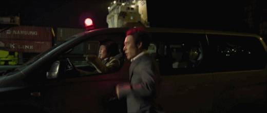 [베테랑] 오달수가 범죄자 검거하는 법.gif | 인스티즈