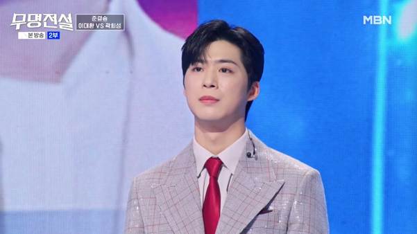 유명 가수들을 이기고 TOP10에 들었다는 무명 가수.jpg | 인스티즈