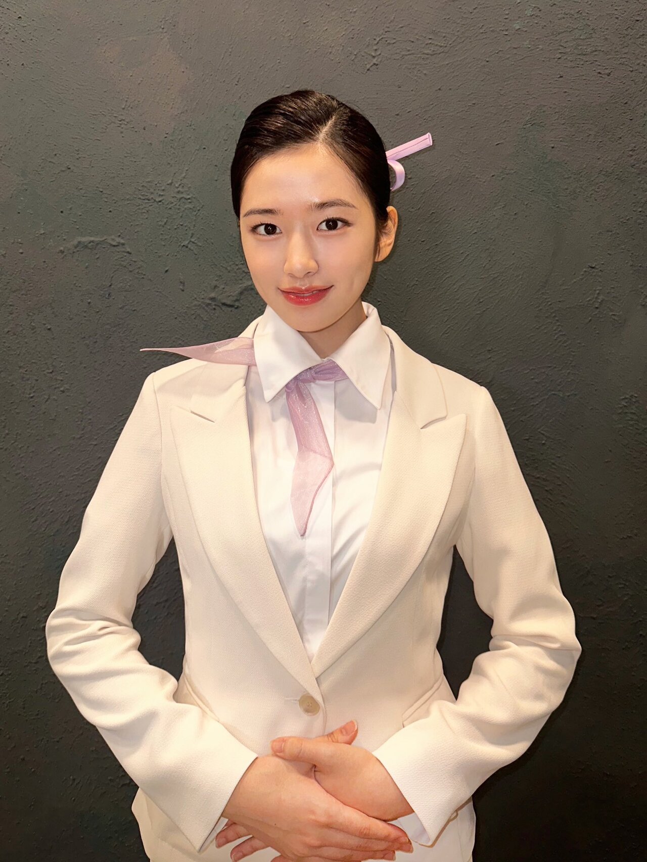 크라임씬 안비행 승무원 머리 하고 후회했다는 안유진.jpgif | 인스티즈