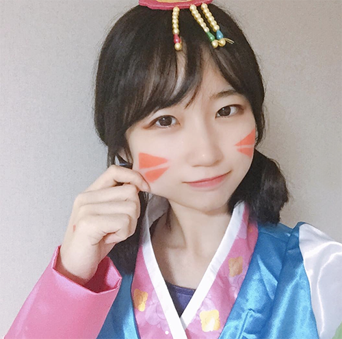 쌩얼 공개했는데 쌩얼이 더 이쁘다고 난리난 스트리머 | 인스티즈