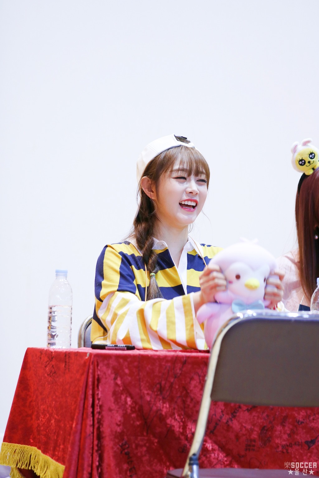 170319 러블리즈 부산사인회 서지수 직찍.jpg | 인스티즈