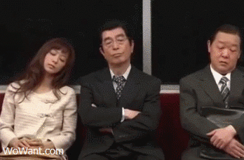 지하철에서 남녀가 졸 때.gif | 인스티즈