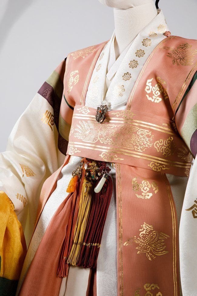 한복 디자이너 이영희가 40년 전 제작한 약혼복 | 인스티즈