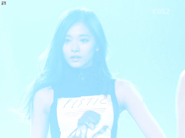 주관적인 쯔위 역대급 무대짤 TOP3 .gif | 인스티즈