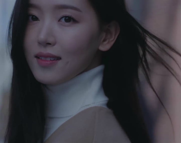 유니클로 CF 강한나 움짤.gif | 인스티즈