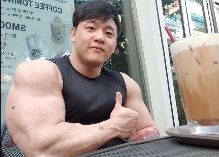 유명한 헬스 트레이너들이 겪는 고통.jpg | 인스티즈