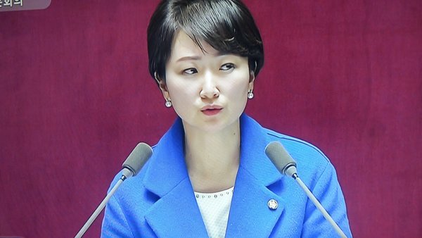 야당의 미녀 정치인 | 인스티즈