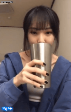야심한 밤에 찾아왔던 여자친구 유주.gif | 인스티즈