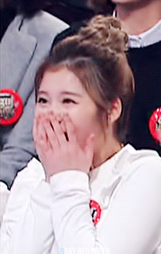 트와이스 똥머리 사나.gif | 인스티즈